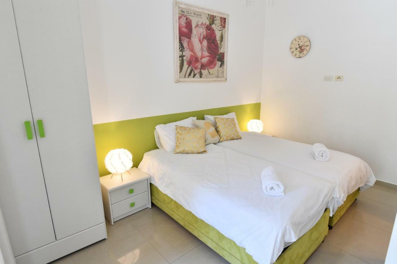 ירושלים Saidoff, Amazing 4 Bedroom 3 Bath In City Center, Pool, Parking!!! מראה חיצוני תמונה