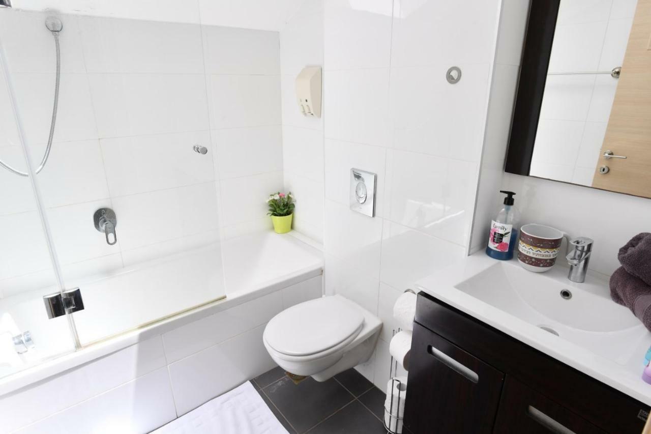 ירושלים Saidoff, Amazing 4 Bedroom 3 Bath In City Center, Pool, Parking!!! מראה חיצוני תמונה