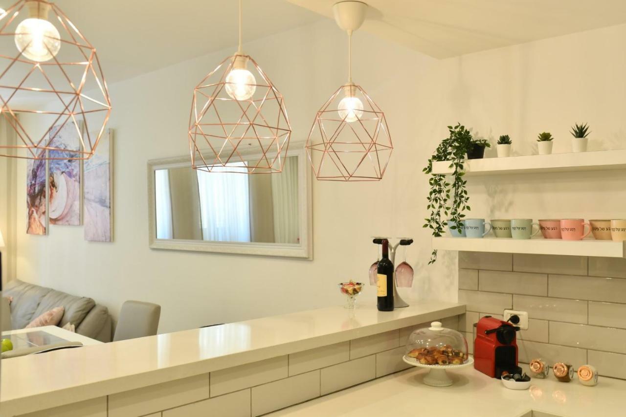 ירושלים Saidoff, Amazing 4 Bedroom 3 Bath In City Center, Pool, Parking!!! מראה חיצוני תמונה