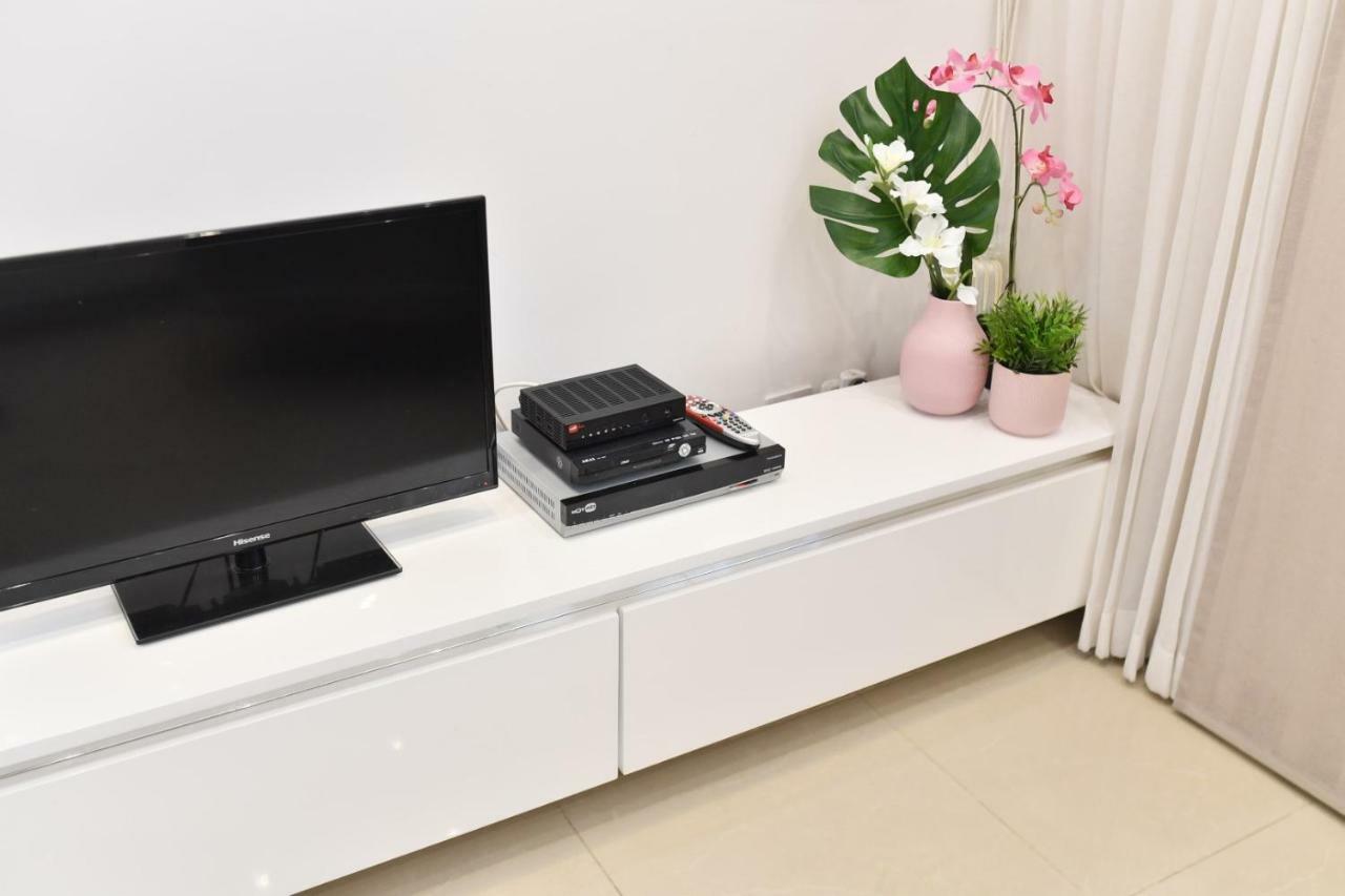 ירושלים Saidoff, Amazing 4 Bedroom 3 Bath In City Center, Pool, Parking!!! מראה חיצוני תמונה