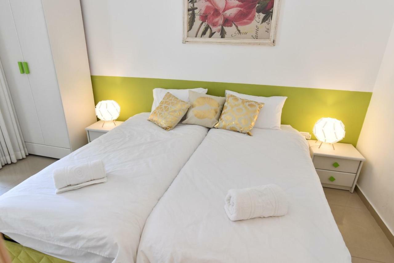 ירושלים Saidoff, Amazing 4 Bedroom 3 Bath In City Center, Pool, Parking!!! מראה חיצוני תמונה