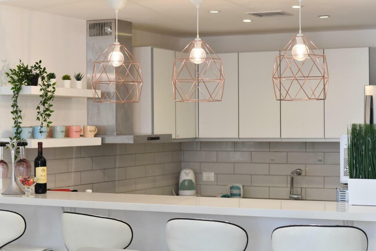 ירושלים Saidoff, Amazing 4 Bedroom 3 Bath In City Center, Pool, Parking!!! מראה חיצוני תמונה